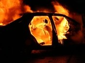 Пожар машины. Фото иллюстративное