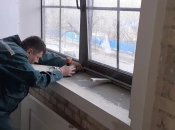 Установка підвіконня