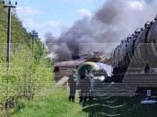 7-8 вагонов перевернулись в результате схода поезда с рельсов