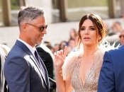 Сандра Буллок і Браян Рендалл у 2018 році