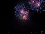 Хотели фееричного праздника - получили "маски-шоу": в Чернигове полиция громко задержала любителей салюта (видео)