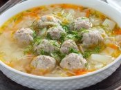 Суп с фрикадельками из куриного фарша