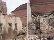 Окупанти влучили у будівлю музею