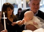 Актер Алек Болдуин крестил сына. ФОТО