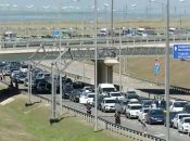 Пробка перед въездом на Керченский мост