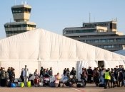 Украинцы в Германии в приемном пункте для беженцев