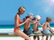 Как защитить ребенка на солнце: лучшие средства с SPF