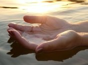 В Чистый четверг принято купаться