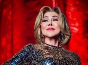 Любовь Успенская теперь имеет красный паспорт