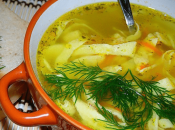 Куриный суп с яичными блинчиками