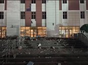 З будинків обрушилася частина обшивки