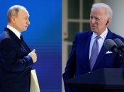 Президент Джо Байден та кривавий агресор путін