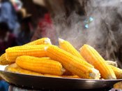 Вареная кукуруза в микроволновке