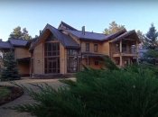 Резиденцию Януковича "Сухолучье" передали в управление сети ресторанов и отелей: как выглядит дача беглого экс-президента (видео)