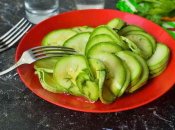 Быстрые и витаминные маринованные кабачки