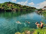 На отдыхе у озера и реки можно заразиться опасными инфекциями