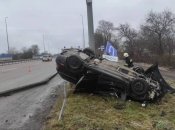 Два пасажира з іномарки не пережили аварії, а водій відбувся переляком. Фото ГУ Нацполіції Рівненської області