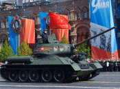 На параде в РФ показали танк Т-34