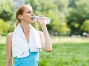 Довгий час вода у пляшках вважалася більш корисною