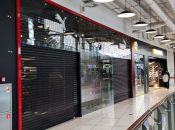 В россии закрылось немало магазинов международных брендов