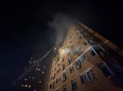 Дрон ударил в многоэтажный дом