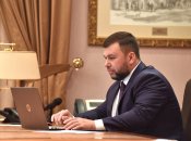 Володар двох фантиків голосує на російських виборах