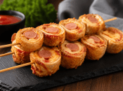 Закуска з лаваша та сосисок