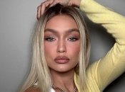 Монохромный макияж всегда в модных трендах