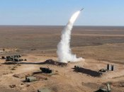 "Збивають" ATACMS: Крим зазнав масштабної атаки, працює ППО (відео)