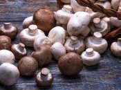 Як правильно очищати та мити гриби