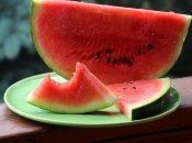 Корочка кавуна допомагає позбутися равликів