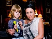 Звездный Instagram: Ирина Дубцова похвасталась медалью сына