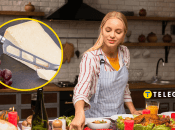 Нож для сыра и девушка на кухне