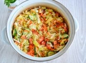 Салат Просто гениальный - рецепт маринованной капусты с овощами