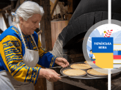 Бабуся пече пироги