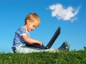 Когда стоит бить тревогу: 8 признаков компьютерной зависимости у ребенка