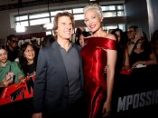 Том Круз и Пом Клементьефф на красной дорожке в Нью-Йорке