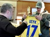 Александр Усик стал амбассадором сборной Украины по футболу