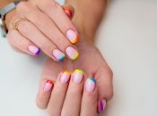 Французский маникюр 2023 - яркие идеи