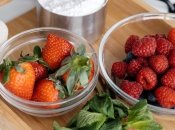 Полуниця та малина — найпопулярніші ягоди