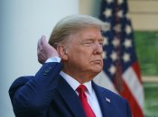 Трамп очень щепитильно относится к своей прическе
