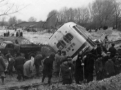 Шар рідкого бруду, яким залило вулицю Фрунзе, сягав 4 метрів.