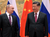 Владимир Путани и Си Цзиньпин (слева направо)