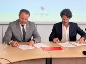 Зліва — генеральний директор корпорації "Укрвинпром" Володимир Кучеренко, справа — Рафаель Дельпек, генеральний директор BNIC