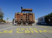 Инсталляция "Битва за свет" в Киеве