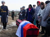 Поховання російського військового - великі втрати не важливі для керівництва РФ