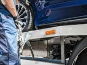 Бути водієм евакуатора іноді може бути небезпечно