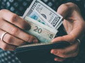 Любителям мати валюту на руках - варто придивитися до курсу обмінників