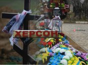 В Херсоне стало заметно больше могил, как в городе, так и при въезде в него