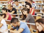 Українським вишам рекомендують повернути студентів до аудиторії: у Міносвіти назвали причину